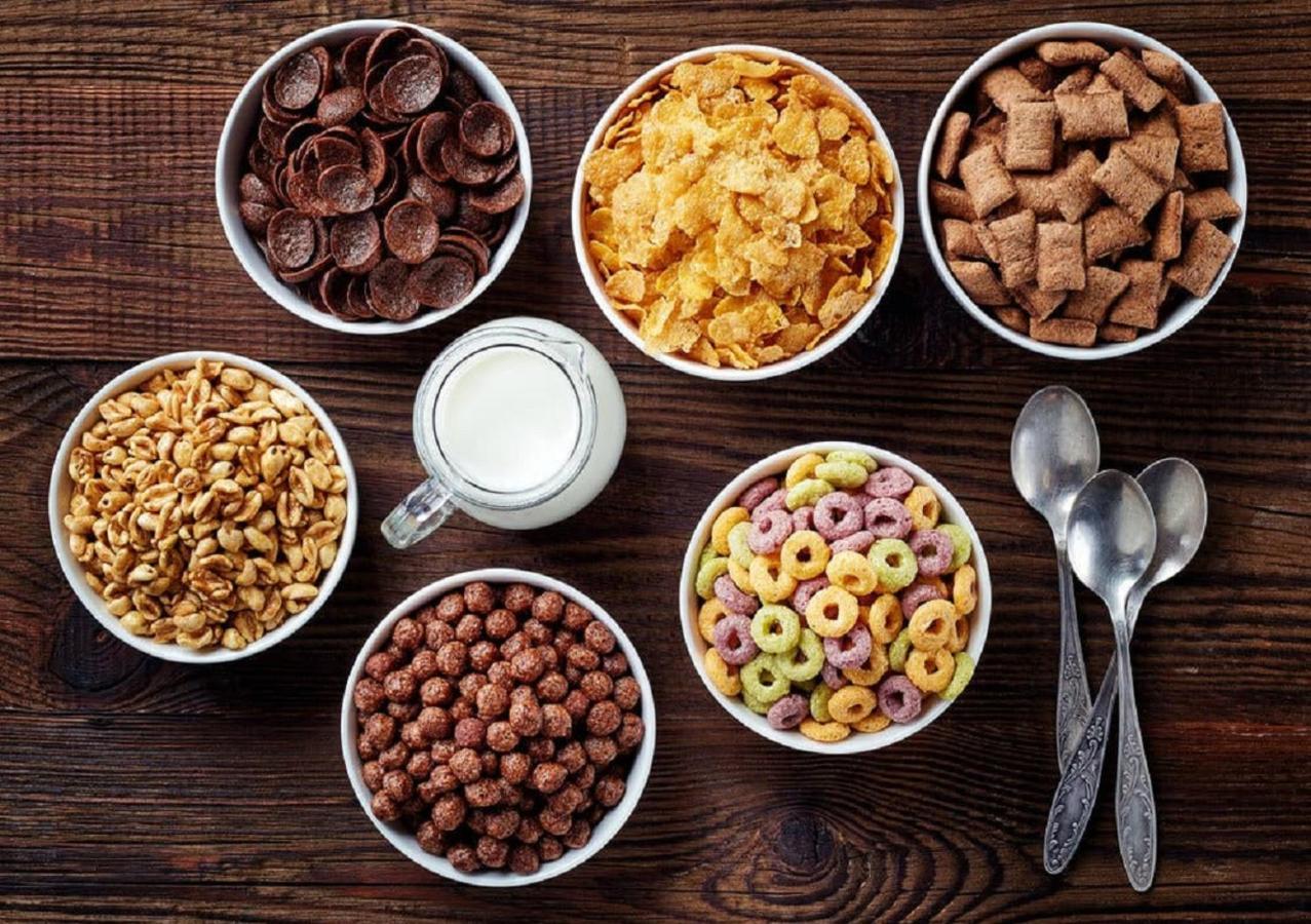 Phosphorion Hotell Istanbul Eksteriør bilde Various breakfast cereals