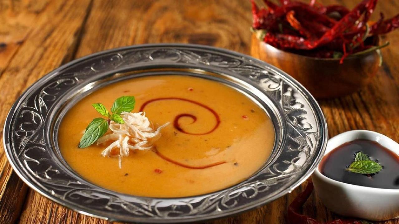 Phosphorion Hotell Istanbul Eksteriør bilde A bowl of dal makhani
