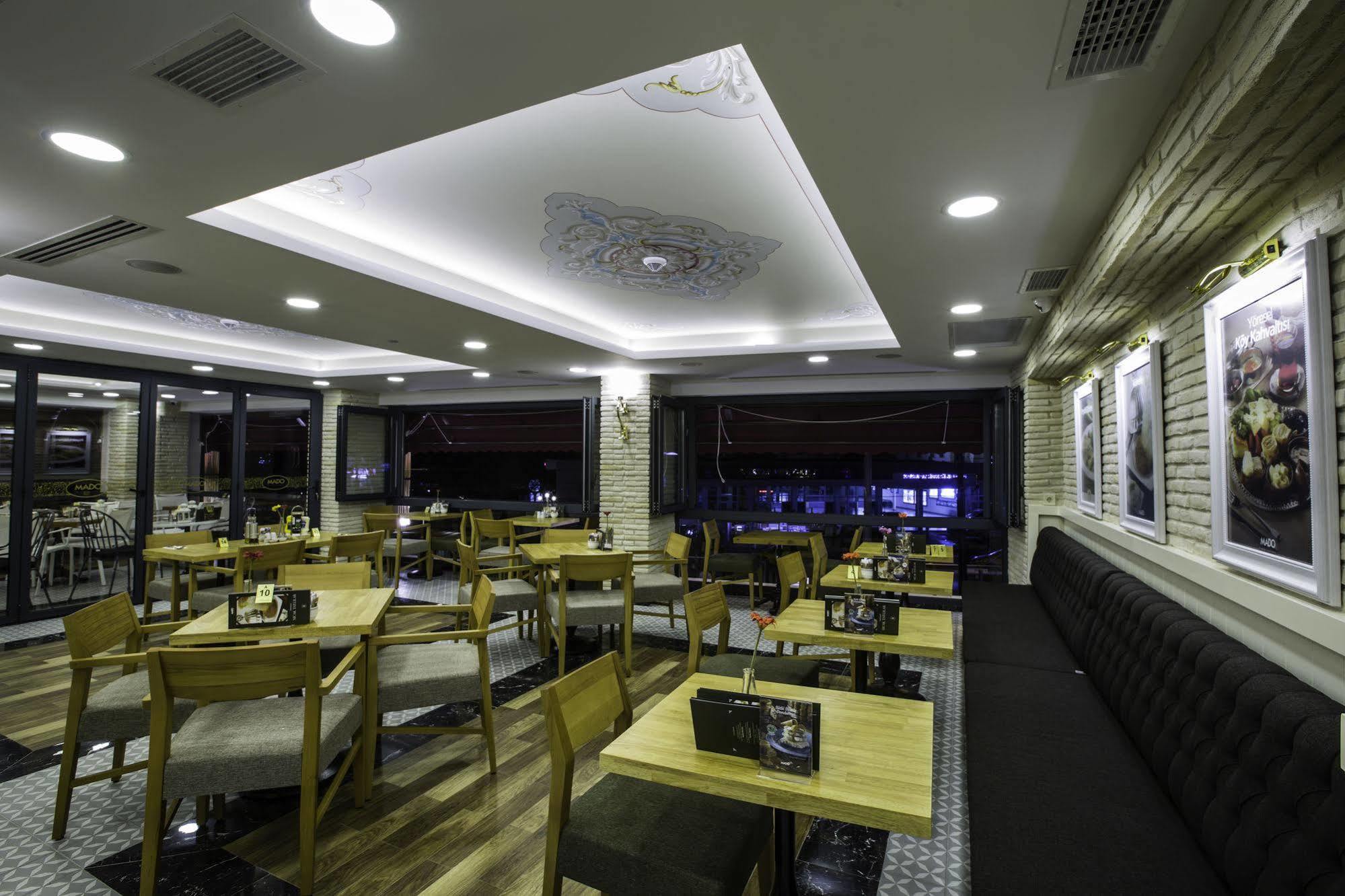 Phosphorion Hotell Istanbul Eksteriør bilde Restaurant in Belgrade