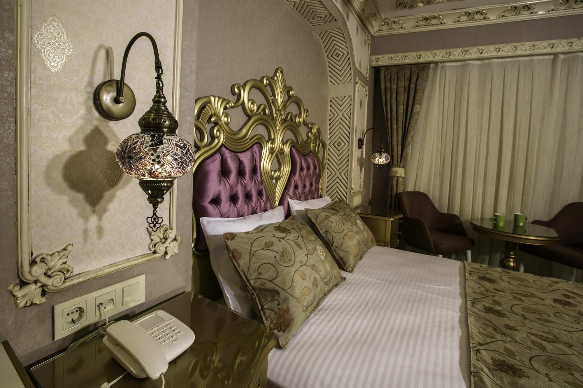 Phosphorion Hotell Istanbul Eksteriør bilde A room at the hotel